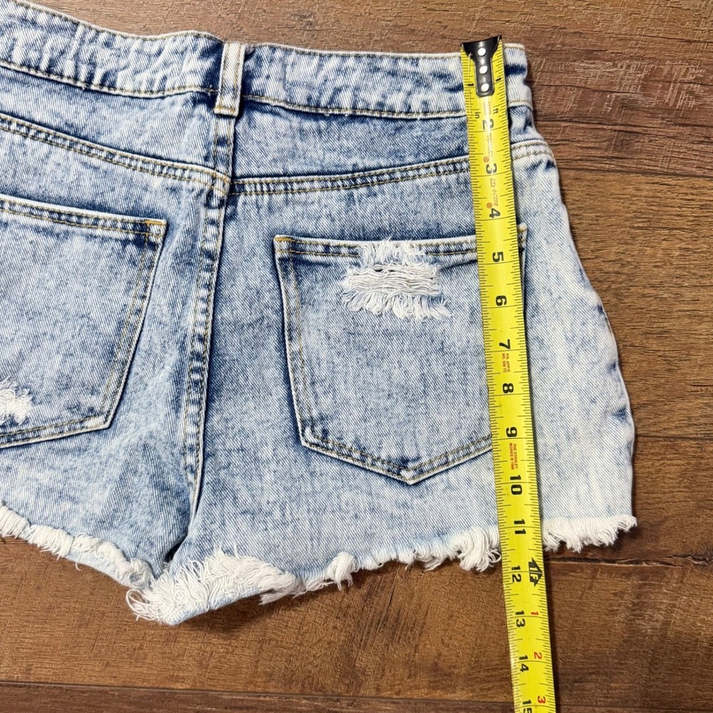 Bullhead Denim Co Light Acid Wash Distressed Mom Shorts‎ Size 5 High Waisted - Picture 8 of 8